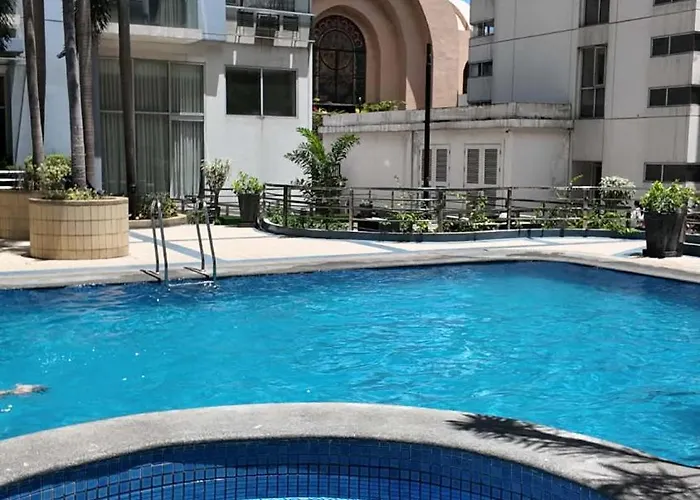 Hostal Cozy Layover Near Naia *